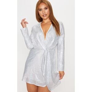 NWT PrettyLittleThing Women’s Silver Sequin Twist Front Party Mini Dress Size M